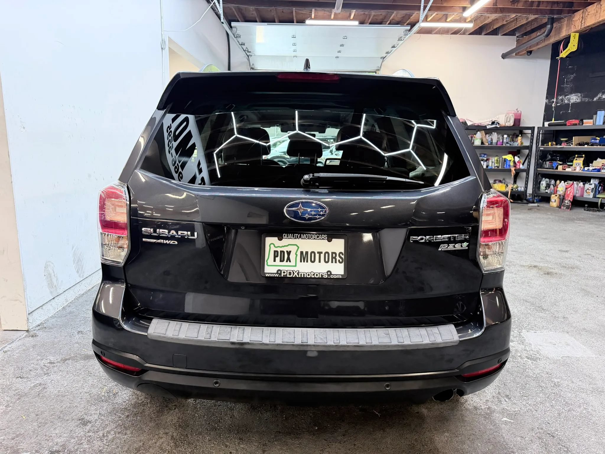 Used 2017 Subaru Forester 2.5i Limited AWD/4WD image 7