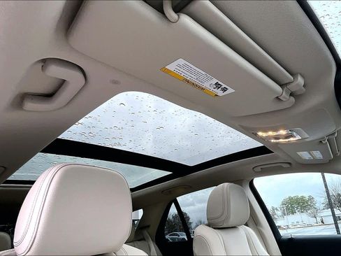 Used 2025 Mercedes-Benz GLE 450e 4MATIC image 14