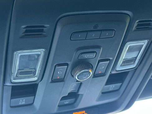 Used 2022 Chevrolet Tahoe Premier image 25