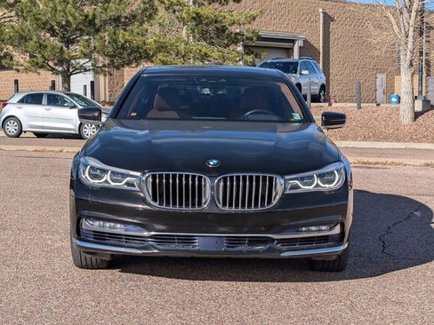 Used 2016 BMW 750i xDrive image 2