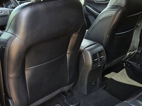 Used 2025 Ford Escape ST-Line FWD image 36