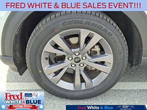 Certified 2022 Ford Explorer XLT w/ Equipment Group 202A AWD/4WD image 28