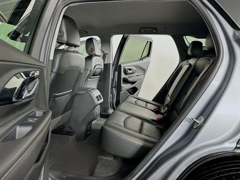 Used 2023 GMC Terrain AT4 image 30