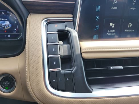 Certified 2024 Chevrolet Suburban Premier RWD image 25