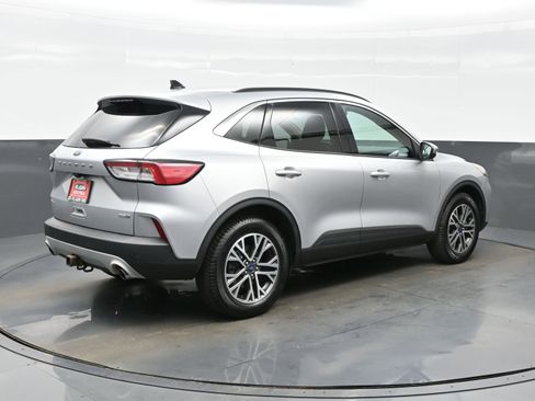 Used 2020 Ford Escape SEL image 6