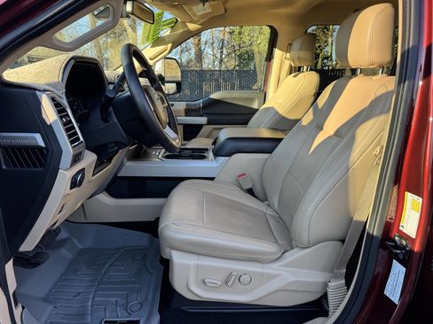 Used 2017 Ford F350 Lariat w/ Tow Technology Bundle image 11