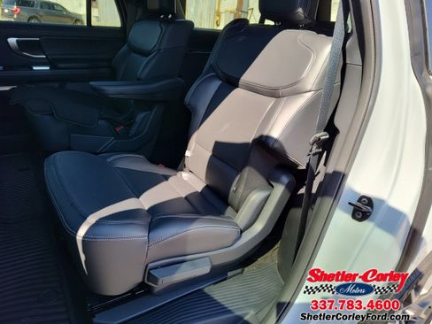 New 2025 Ford Expedition Max Platinum w/ Stealth Performance Package image 15