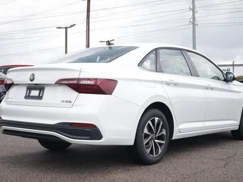 Used 2024 Volkswagen Jetta S FWD image 5