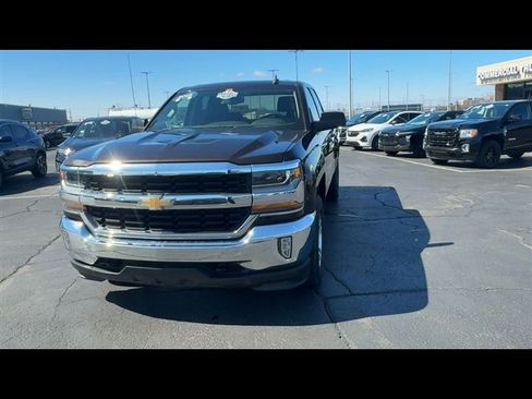 Used 2019 Chevrolet Silverado 1500 LT w/ All Star Edition image 3