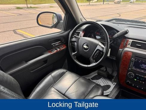 Used 2010 Chevrolet Silverado 1500 LTZ w/ Convenience Package AWD/4WD image 15