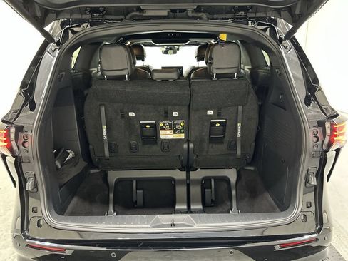 Used 2026 Toyota Sienna Platinum AWD/4WD image 24