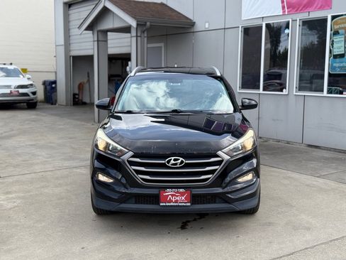 Used 2016 Hyundai Tucson SE w/ Option Group 12 AWD/4WD image 3