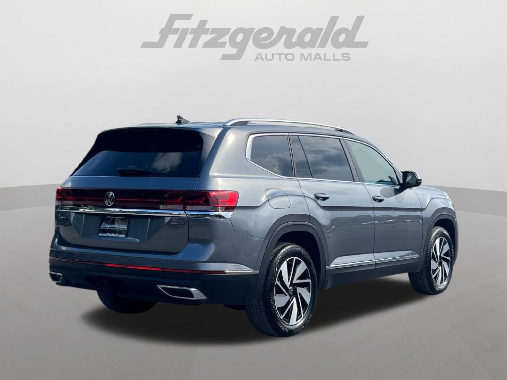 Used 2024 Volkswagen Atlas SEL AWD/4WD image 8