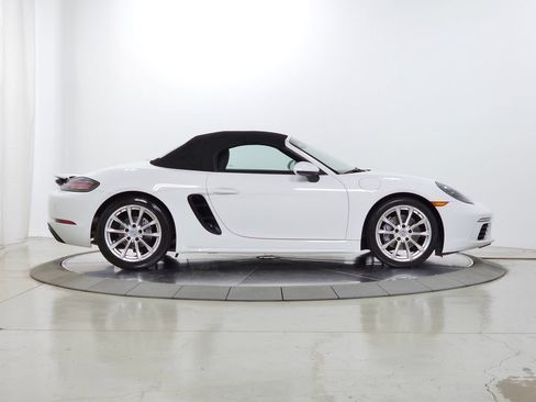 Used 2019 Porsche 718 Boxster RWD image 10