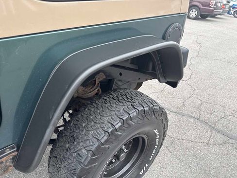 Used 1999 Jeep Wrangler Sahara image 23