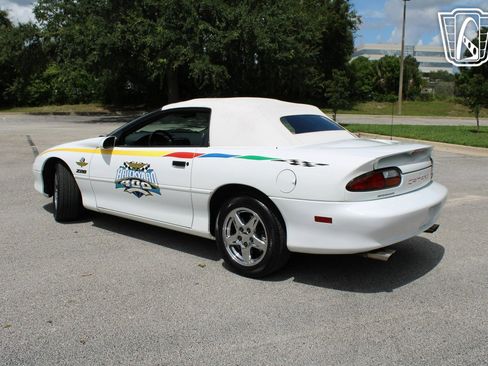 Used 1997 Chevrolet Camaro Z28 image 6