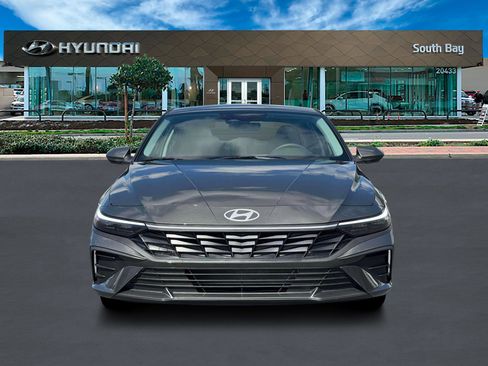 New 2026 Hyundai Elantra SE FWD image 12