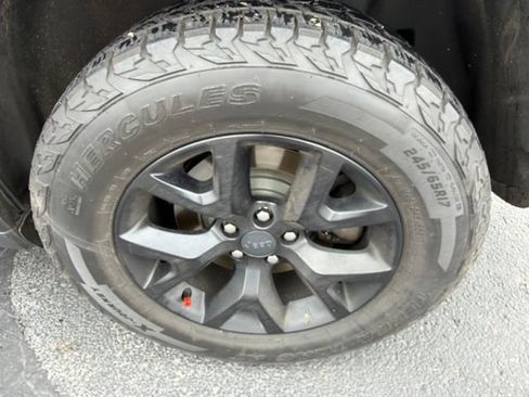 Used 2016 Jeep Cherokee Trailhawk AWD/4WD image 28