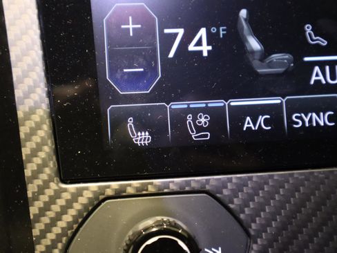 Used 2023 Lamborghini Urus Performante image 38