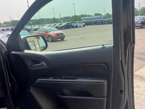 Used 2021 GMC Canyon AT4 image 16