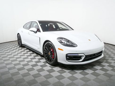 Certified 2023 Porsche Panamera GTS image 28