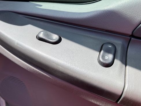 Used 2001 Ford Excursion XLT image 22