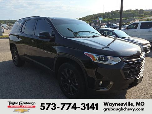 Used 2018 Chevrolet Traverse RS FWD image 1