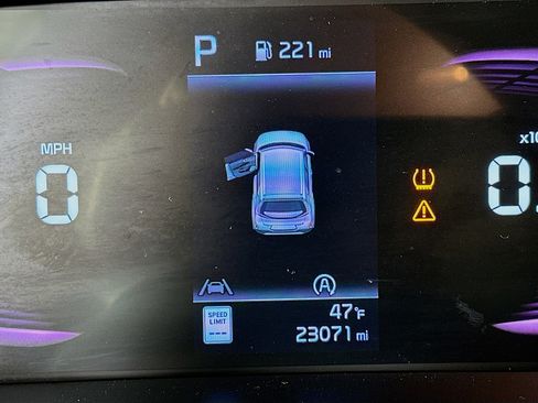 Used 2024 Kia Soul LX w/ Option Group 015 image 19