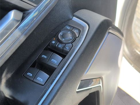 Used 2024 Chevrolet Silverado 2500 High Country w/ High Country Premium Package image 12