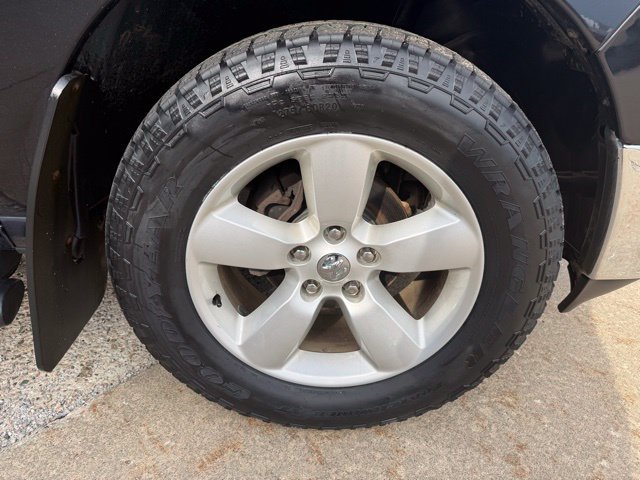 Used 2018 RAM 1500 Classic SLT w/ SLT Plus D←cor Group AWD/4WD image 13