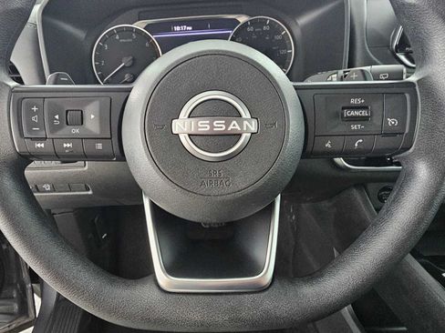 Used 2024 Nissan Rogue S FWD image 22