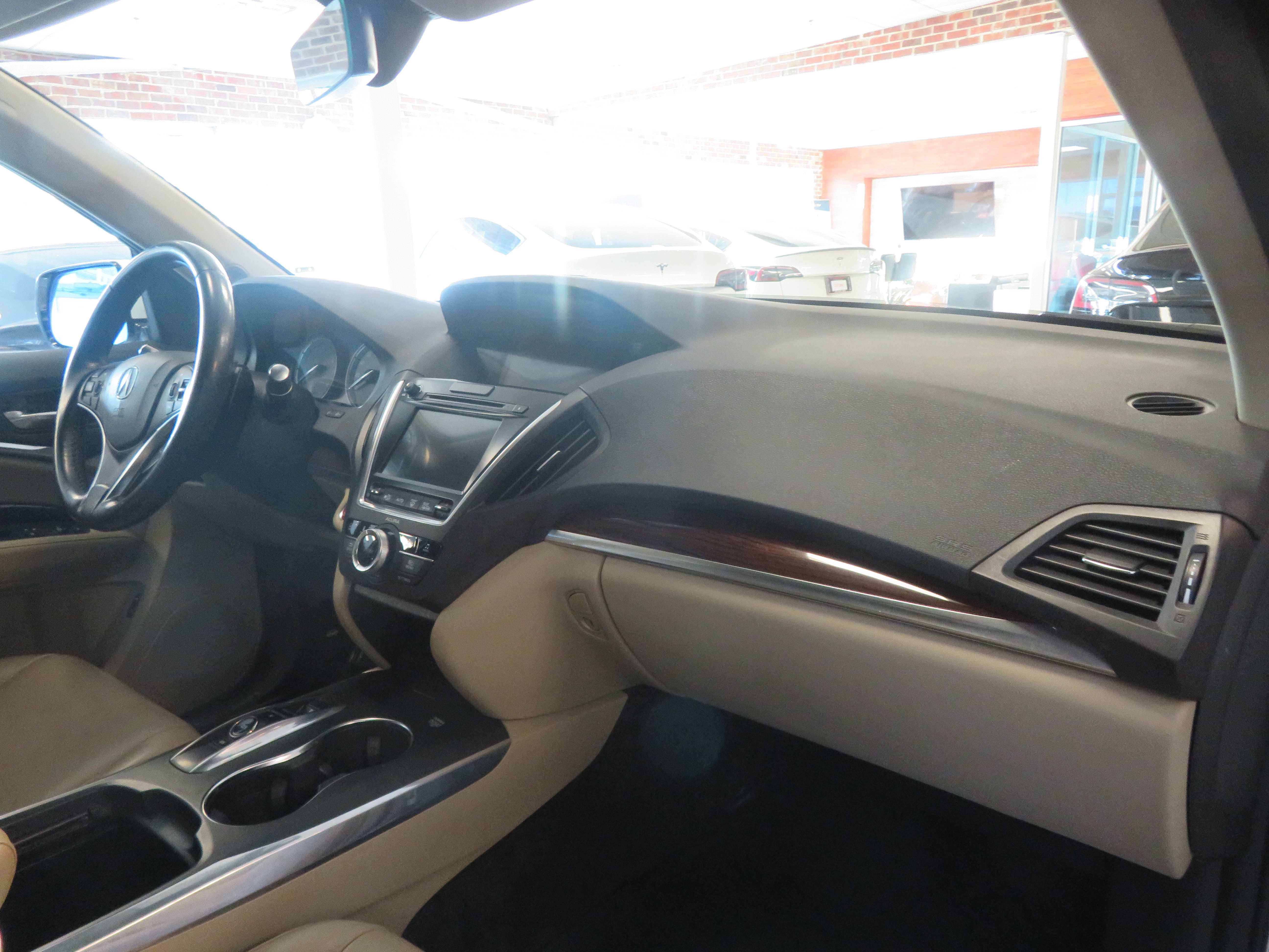 Used 2016 Acura MDX w/ Technology Package AWD/4WD image 34