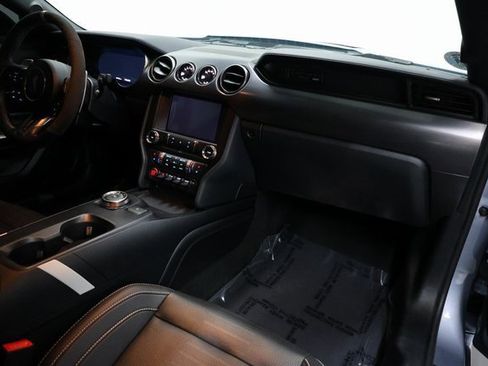 Used 2022 Ford Mustang Shelby GT500 w/ Technology Package image 83