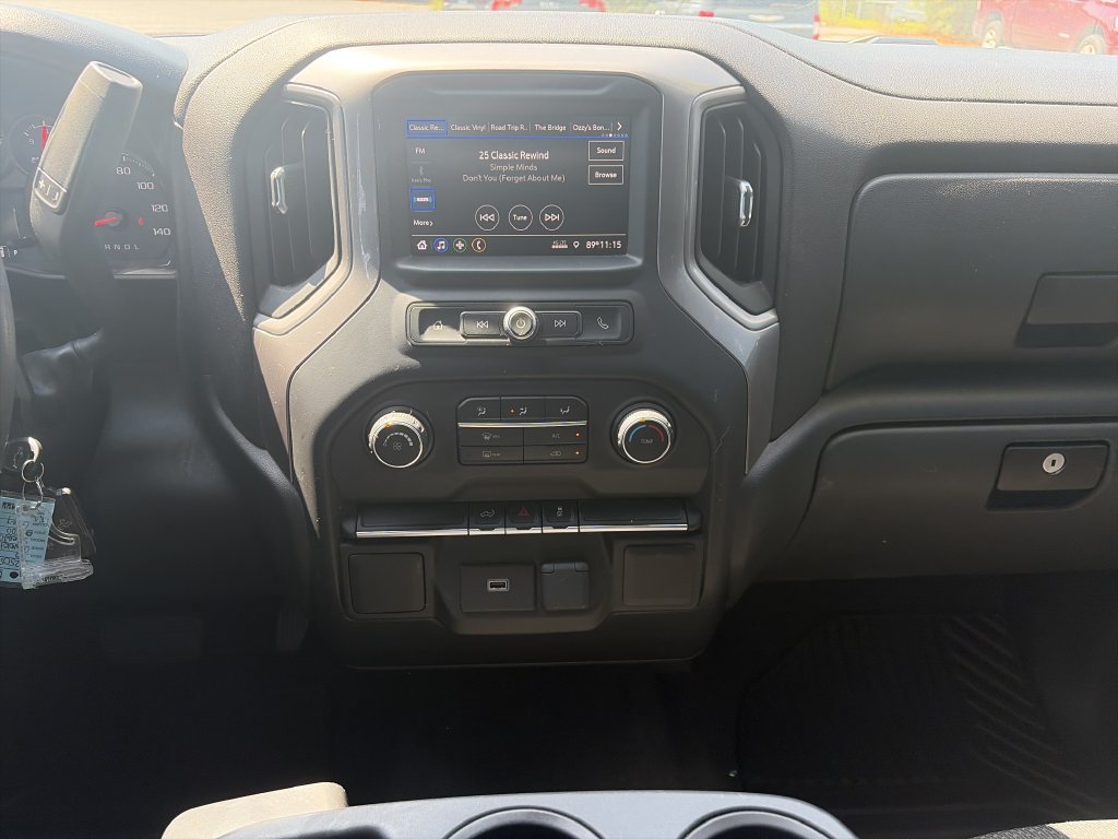 Used 2020 Chevrolet Silverado 1500 Custom w/ Custom Value Package AWD/4WD image 15