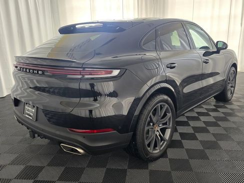Certified 2025 Porsche Cayenne Coupe image 7