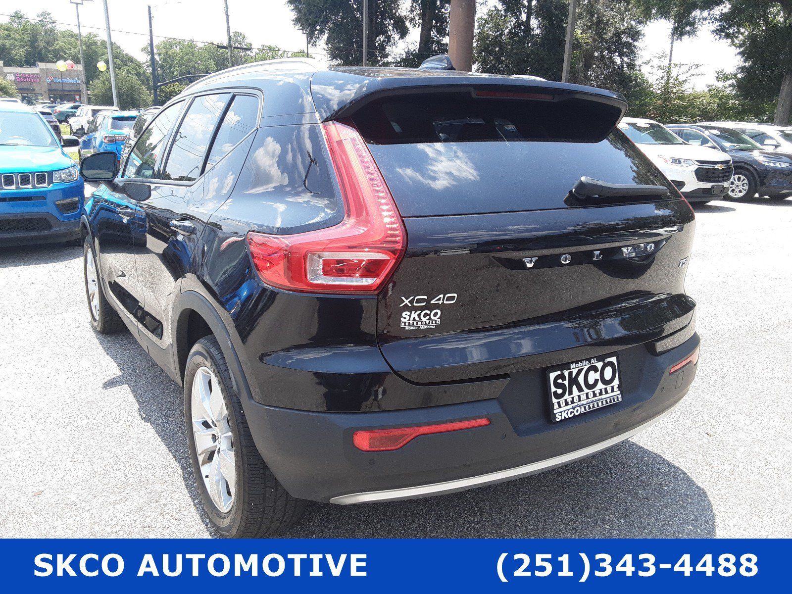 Used 2020 Volvo XC40 T5 Momentum AWD/4WD image 3