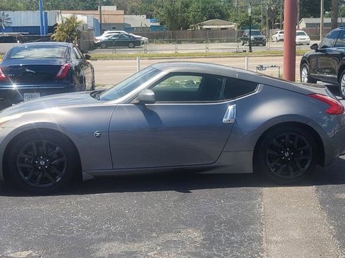 Used 2016 Nissan 370Z Coupe image 3