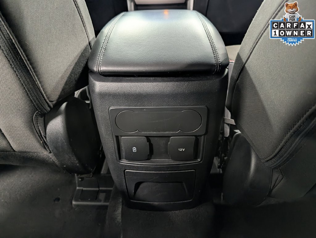 Used 2023 Ford Explorer XLT AWD/4WD image 28