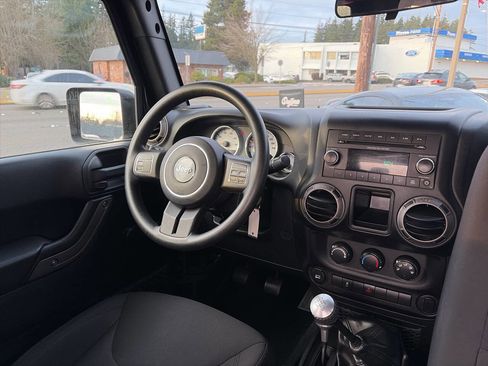 Used 2017 Jeep Wrangler Sport image 22