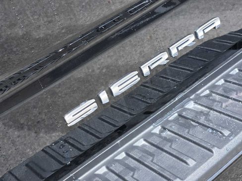 Certified 2024 GMC Sierra 1500 Denali AWD/4WD image 11