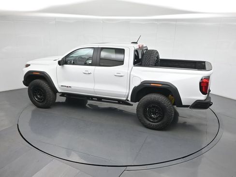 Used 2024 GMC Canyon AT4X w/ AT4X AEV Edition AWD/4WD image 43