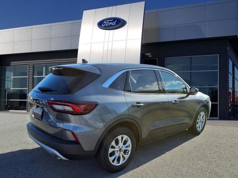 Certified 2023 Ford Escape Active image 2