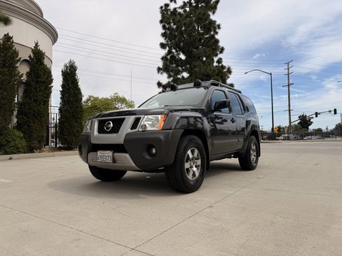 Used 2011 Nissan Xterra PRO-4X w/ Pro-4x Leather Pkg image 1