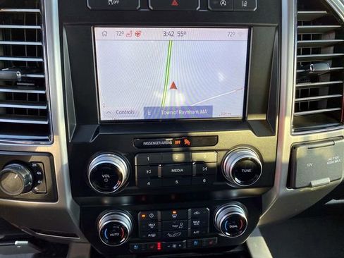 Used 2020 Ford F150 Platinum image 12
