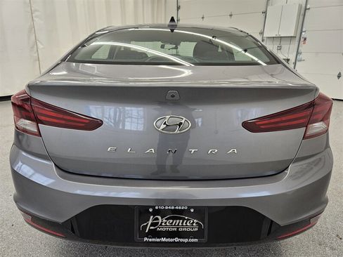 Used 2019 Hyundai Elantra SEL w/ Cargo Package image 6