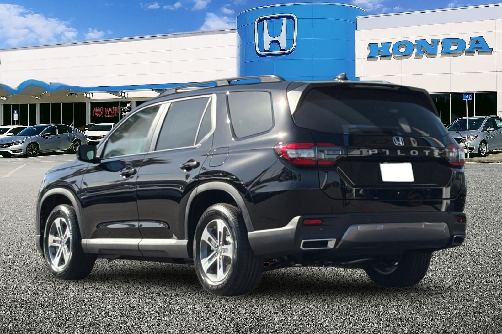 New 2026 Honda Pilot EX-L image 3
