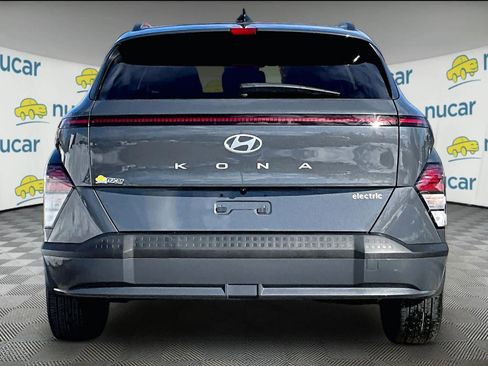 Used 2024 Hyundai Kona SEL image 5