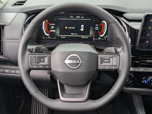 New 2026 Nissan Pathfinder Platinum FWD image 11