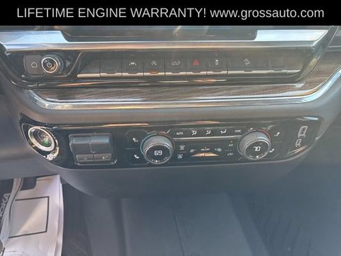 Used 2023 Chevrolet Silverado 1500 RST AWD/4WD image 18