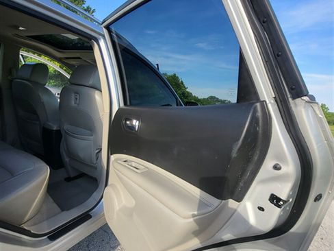 Used 2013 Nissan Rogue SL AWD/4WD image 26